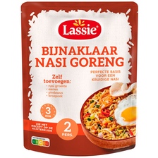Lassie nasi goreng bijna klaar
