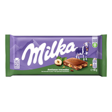 Milka chocoladereep met gebroken hazelnoten