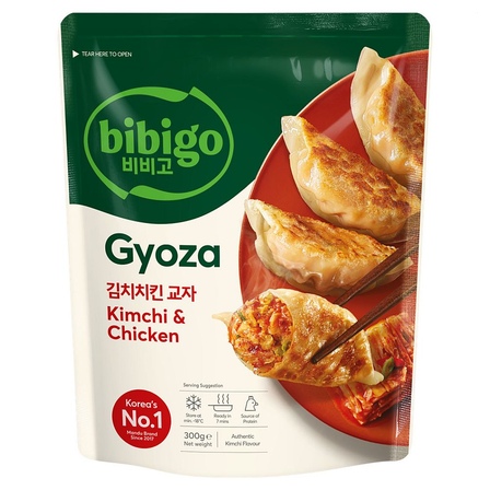 Bibigo Gyoza dumpling kimchi kip