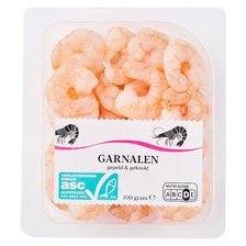 Gekookte en gepelde garnalen