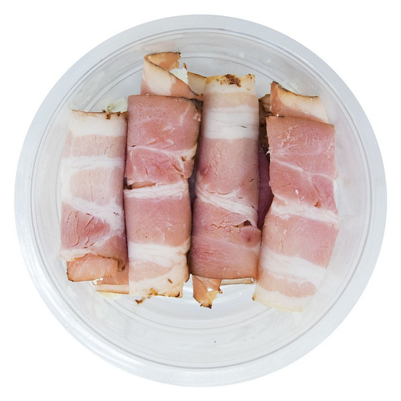 Katenspekrolletjes met kruidenroomkaas
