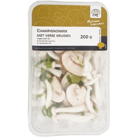 Gesneden champignons met kruiden