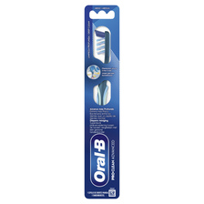 Oral-B Pro-Clean Advanced tandenborstel